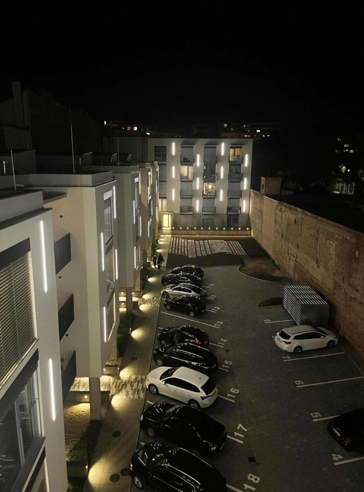 Street Apartments Brno Center Exterior photo